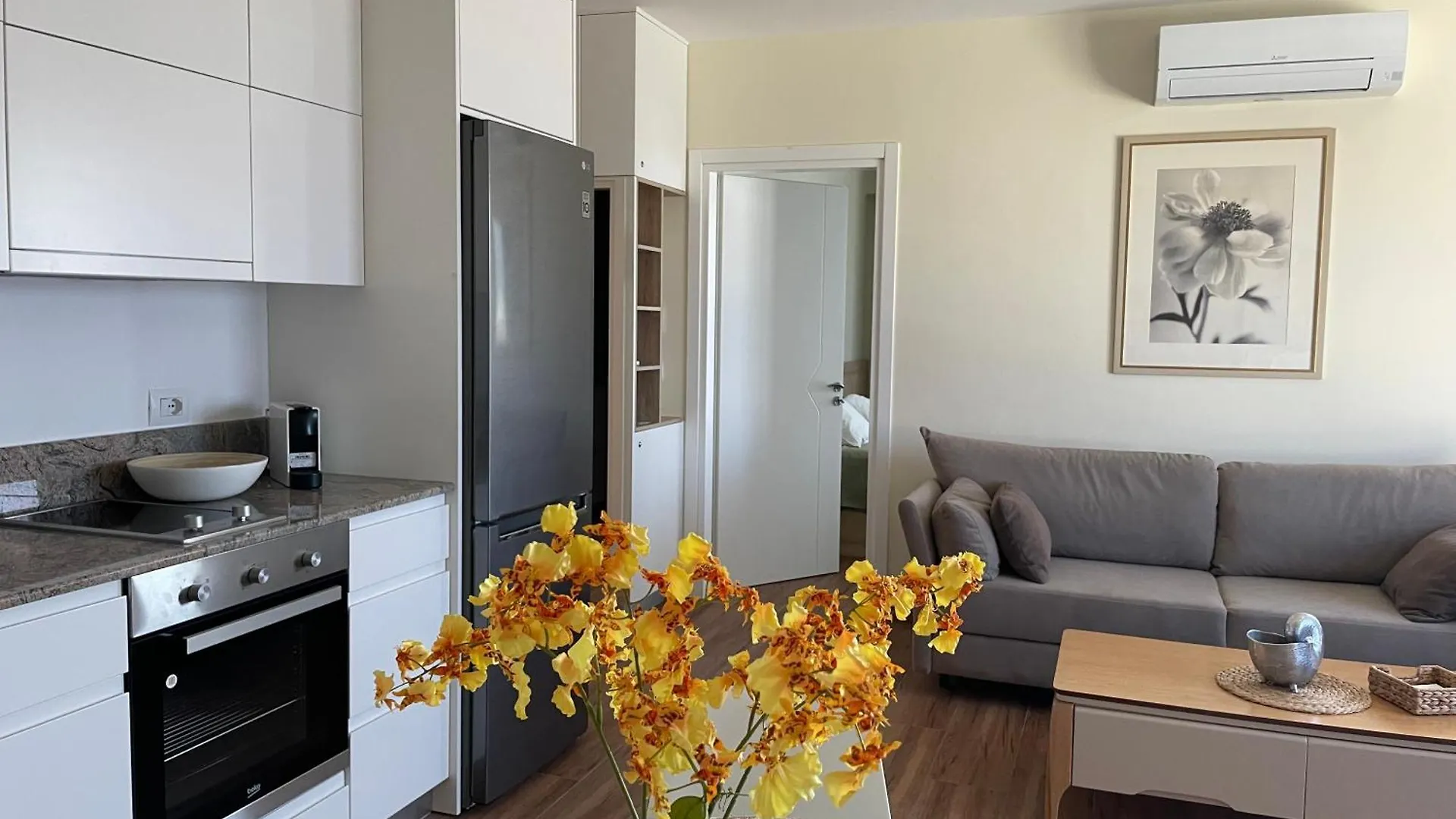 New Bay Apartment Sarande