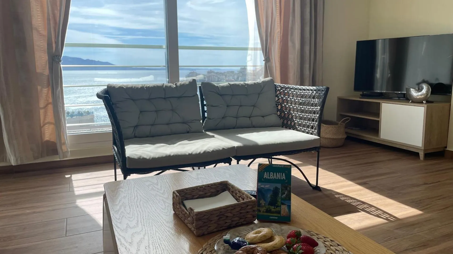 New Bay Apartment Sarande