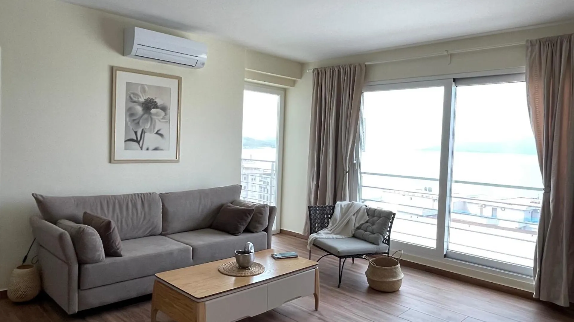 New Bay Apartment Sarande 0*,  Albania